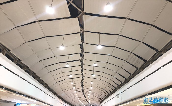 FSS電動天棚簾實景圖——佛山萬達廣場FSS電動天棚簾 FSS電動天棚簾實景圖