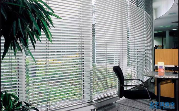 百葉窗簾價(jià)格一般多少?百葉窗簾選購(gòu)技巧 百葉簾