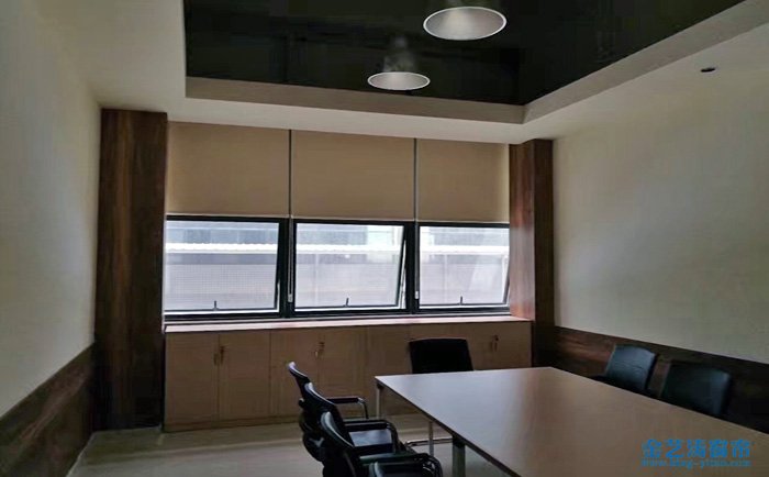 卷簾窗簾的分類有哪些?卷簾窗簾的安裝介紹 卷簾窗簾