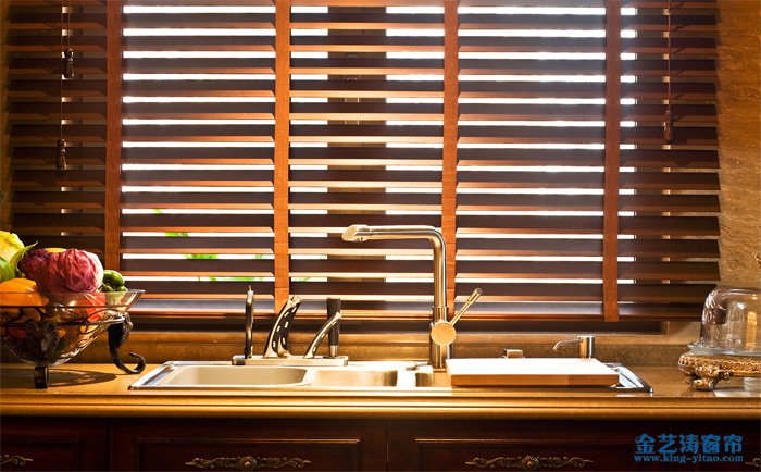 實木百葉窗簾多少錢?家里安裝它好不好? 百葉簾
