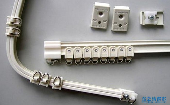 電動(dòng)窗簾導(dǎo)軌如何安裝?電動(dòng)窗簾導(dǎo)軌安裝步驟 電動(dòng)窗簾導(dǎo)軌安裝步驟一: